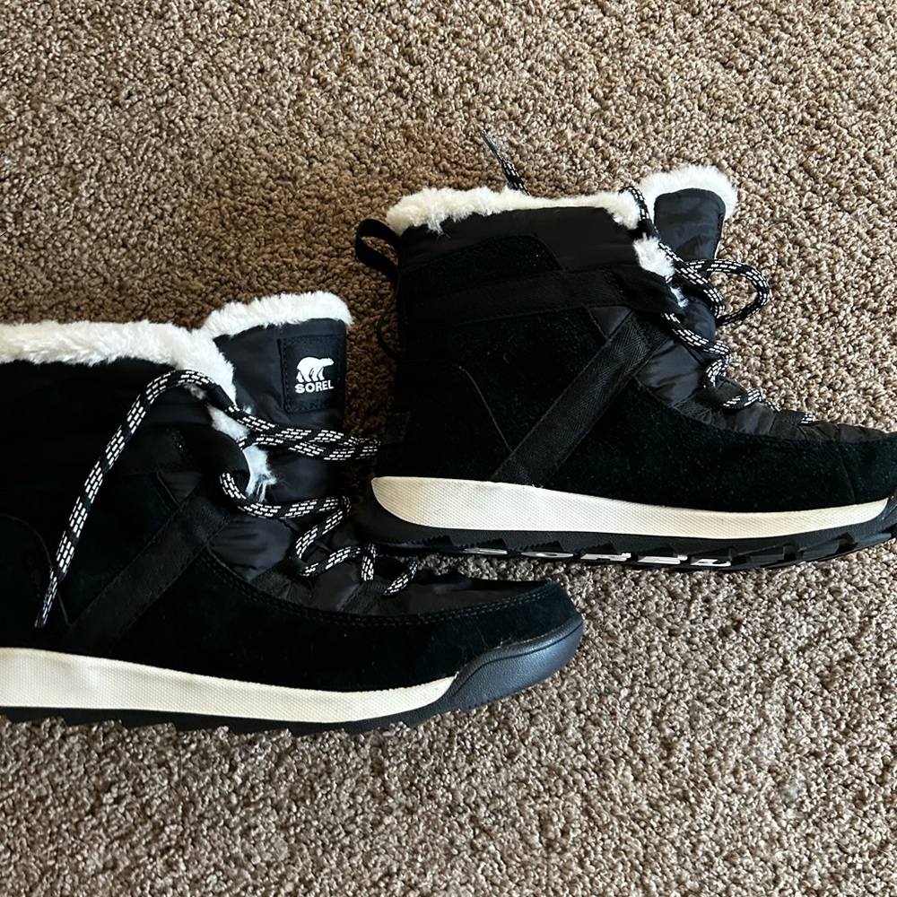Sorel Whitney II Black Suede Nylon Waterproof Lace Up Snow Boots Women’s 8.5